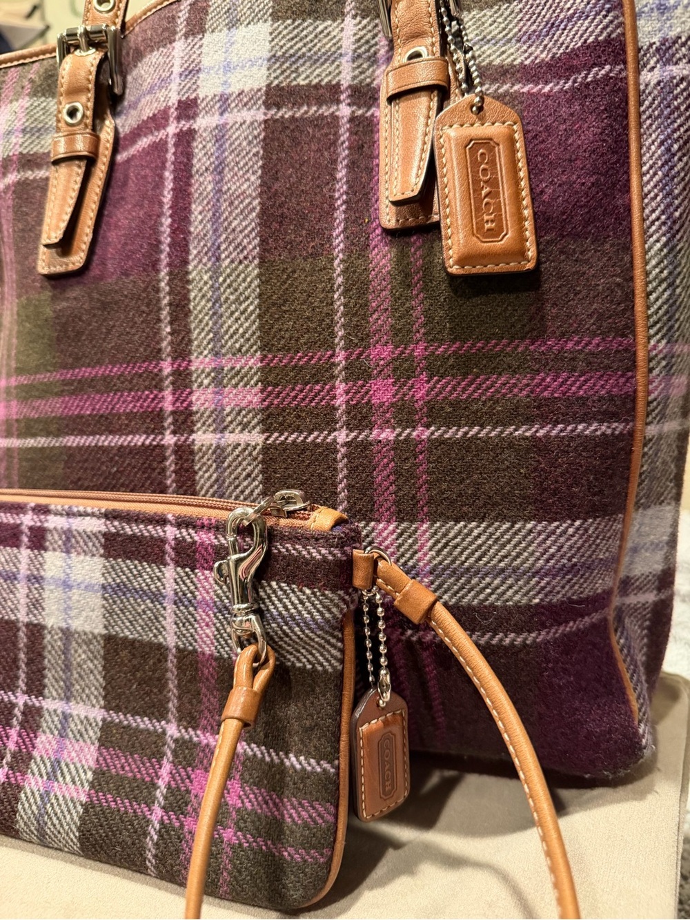 Vintage Coach Hampton Tartan Wool Tote Bag & Wristlet Set Purple Plaid EUC - Picture 15 of 16